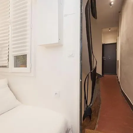 Apartment Charmant Studio Central Neuf Calme Maubert Aircon *